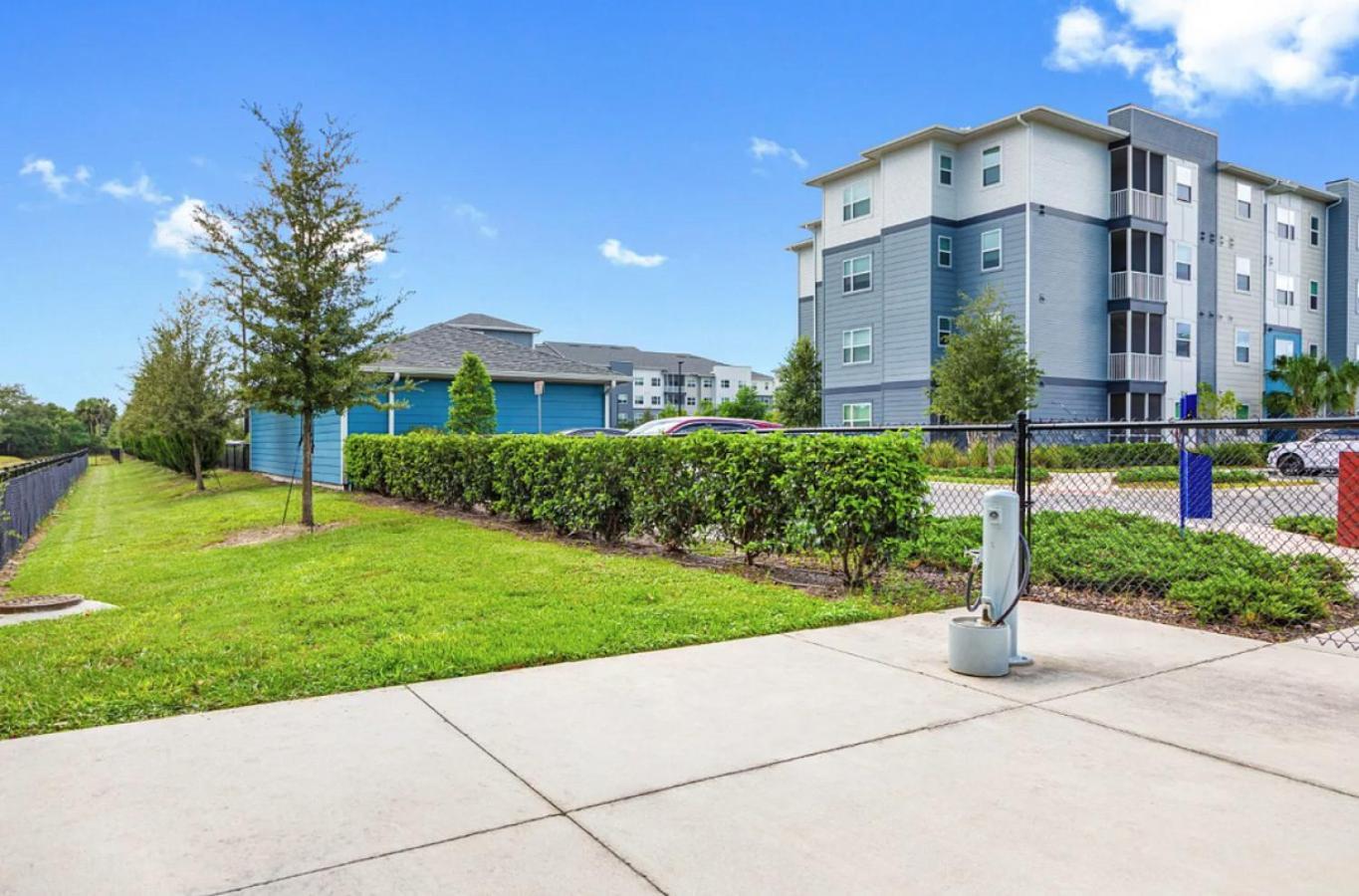 Landing At The Henry Luxury Apartments - 2 Bedrooms In Sanford Exterior photo