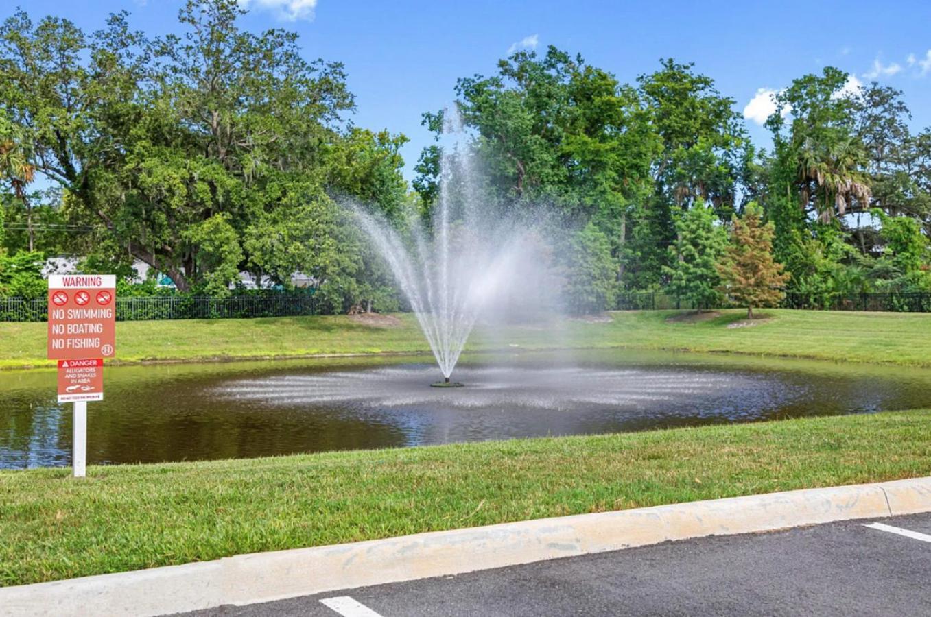 Landing At The Henry Luxury Apartments - 2 Bedrooms In Sanford Exterior photo